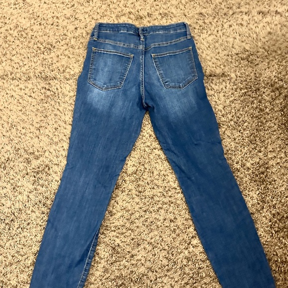 Jeans - Picture 1 of 2